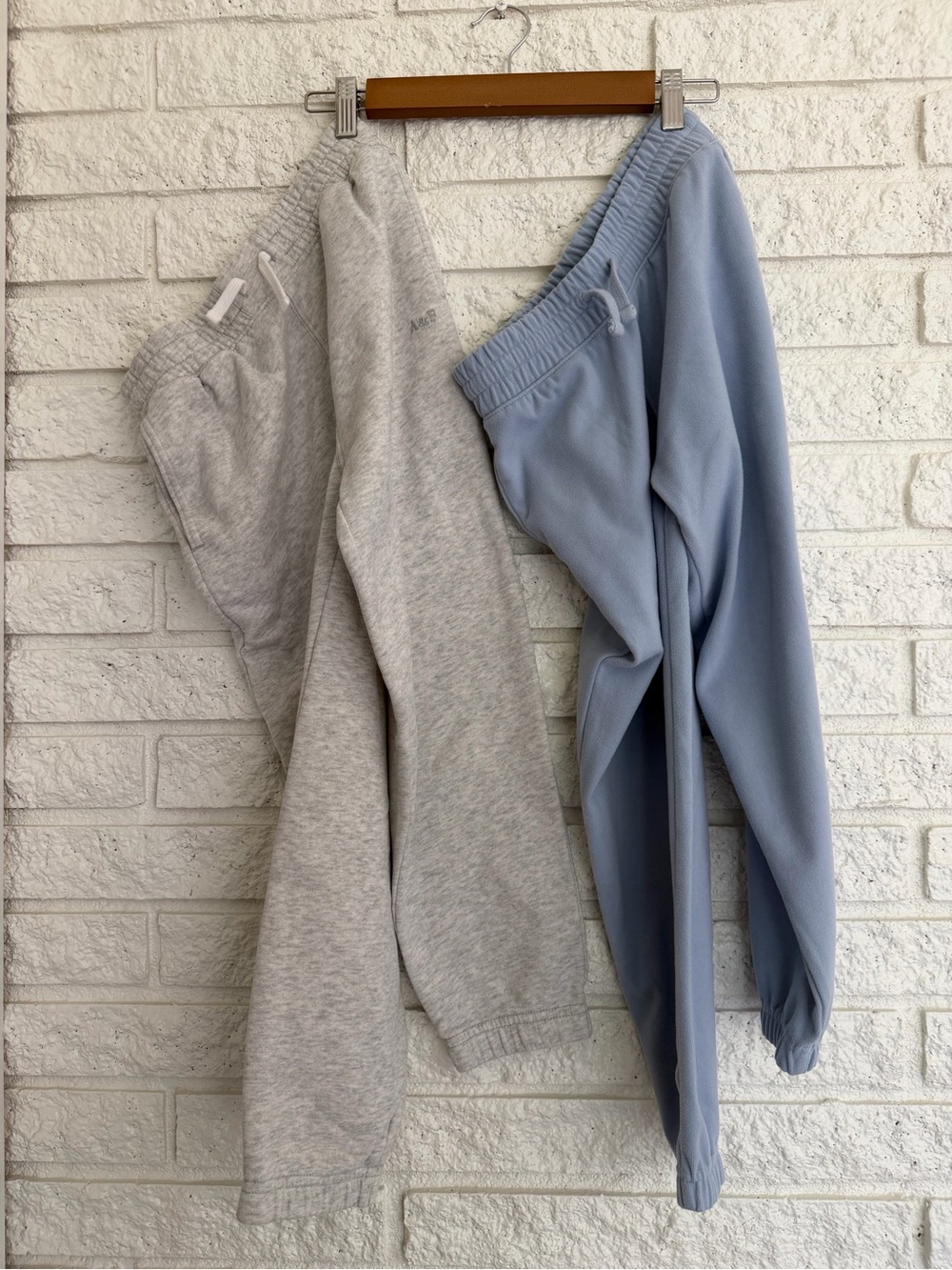 abercrombie kids Gray & Dusty Blue Sweatpants Joggers Set - 7/8